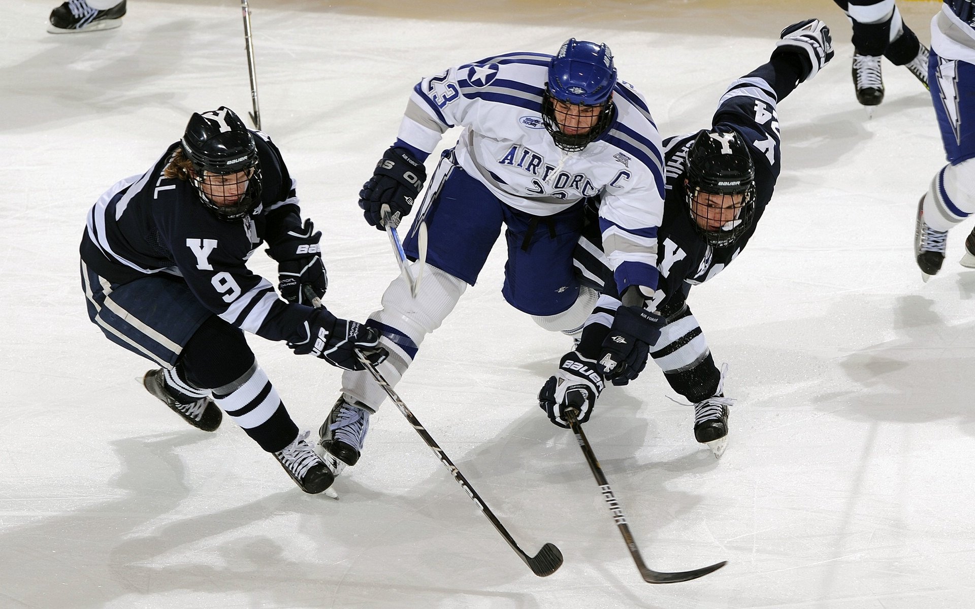 沙漠之鹰的制空权，伊拉克战术压制马里，阿尔瓦雷斯一箭定江山