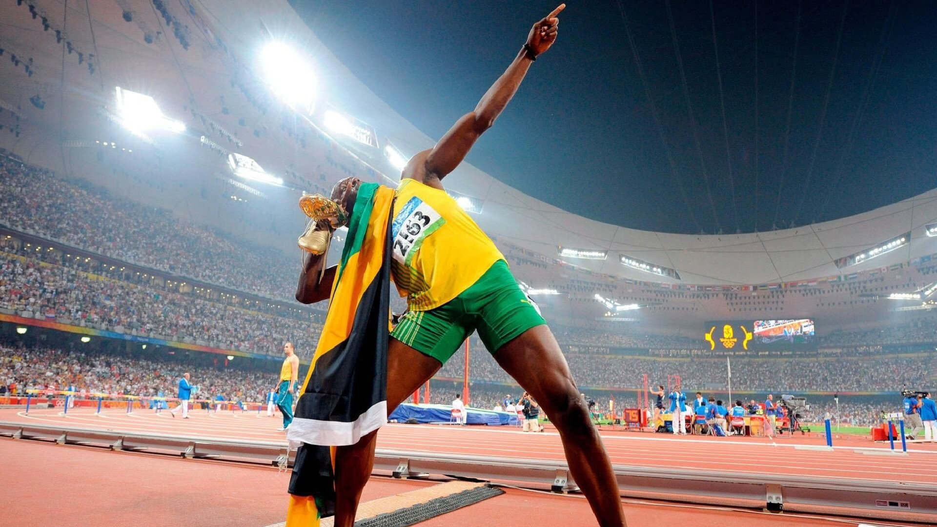 开云体育-厄瓜多尔封锁丹麦，当哈兰德在F1街道赛完成国家级别的降维打击